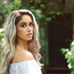 Meet your Posher, Lexi